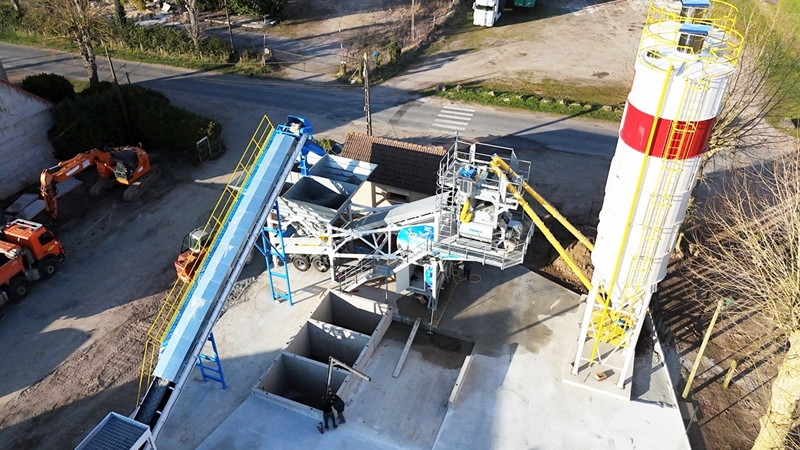 100m³/h Mobile Concrete Batching Plant
